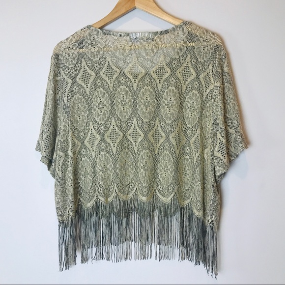 2/$30 Vintage Crochet Mesh Metallic Fringe Top - Picture 6 of 9